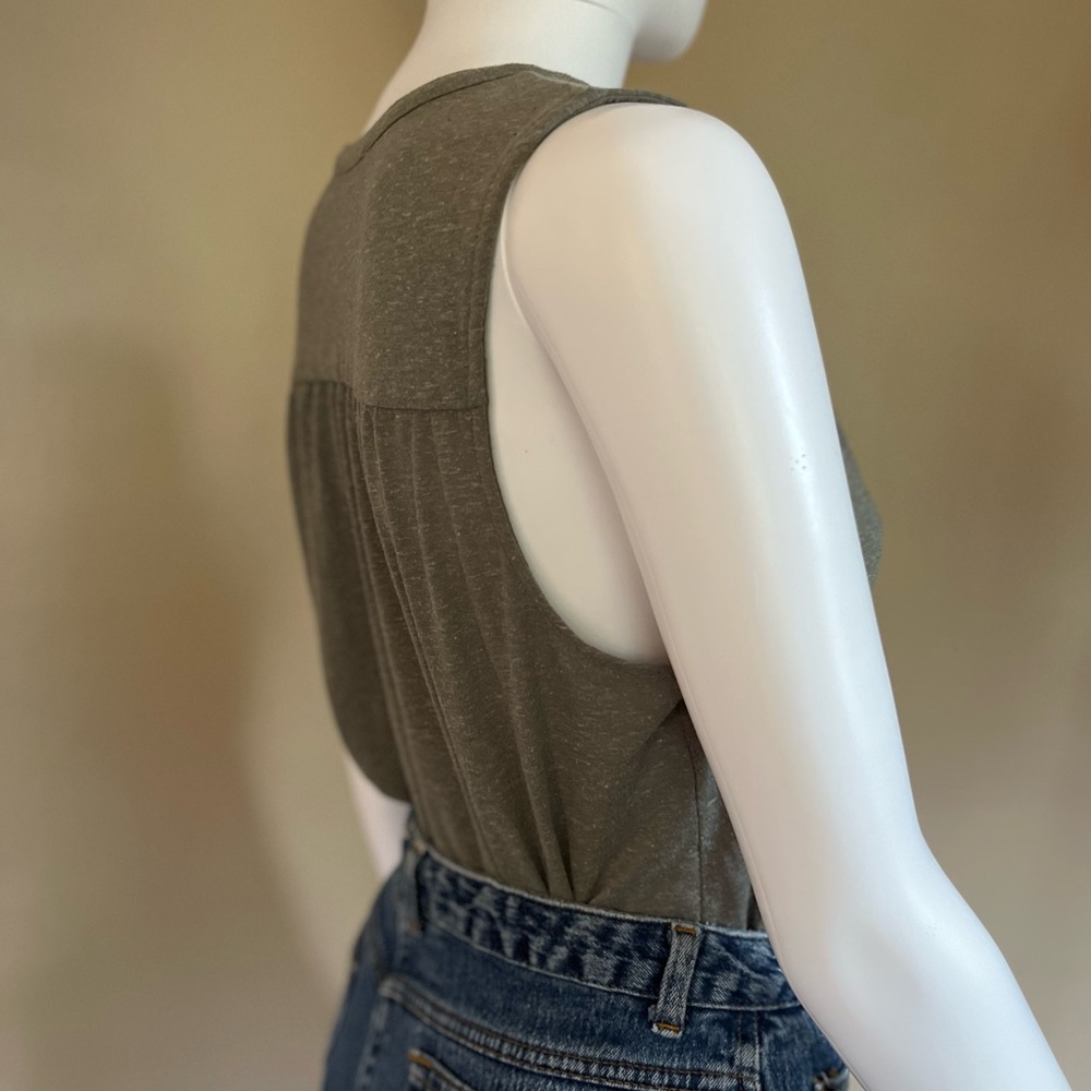 Green Heather Tank Top - Picture 3 of 9